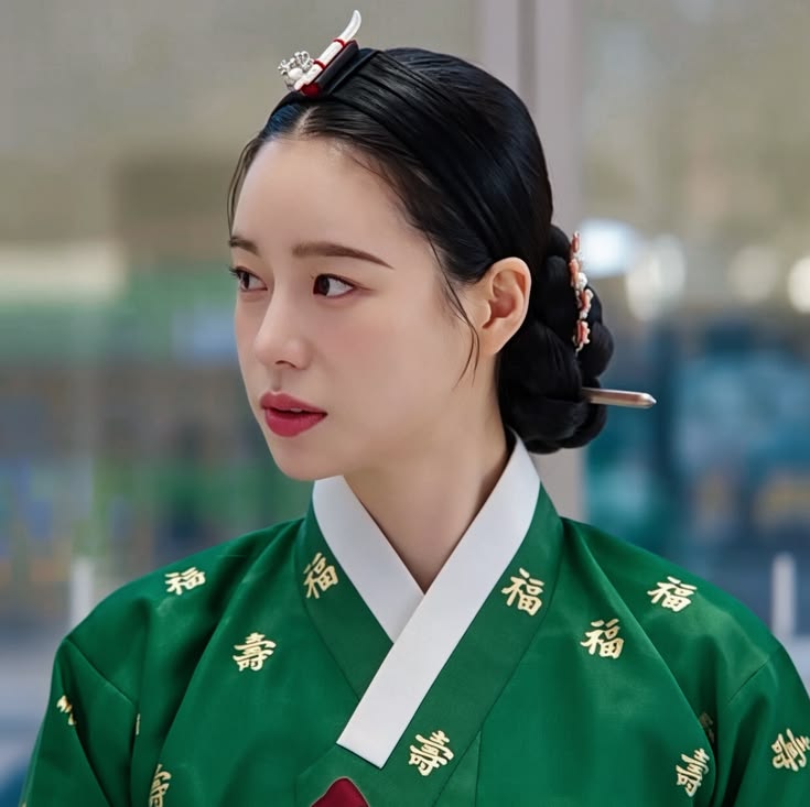 Lee Do Hyun bị đòi đuổi khỏi Hàn Quốc vì Lim Ji Yeon