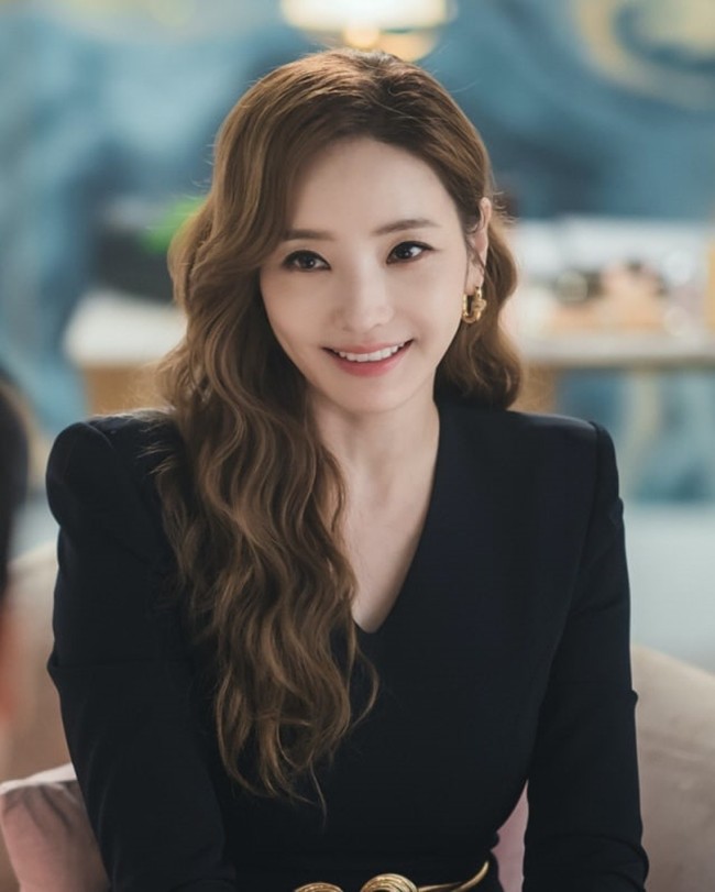 Không ai tin đây là mỹ nhân đẹp nhất Vườn Sao Băng, gương mặt sao lại đáng sợ thế này?