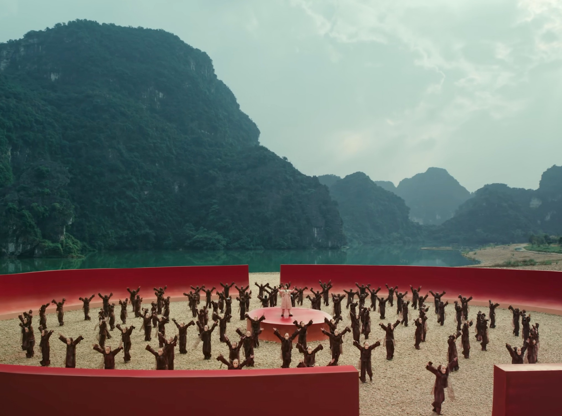 MV Come My Way của Sơn Tùng M-TP được ghi hình tại Ninh Bình