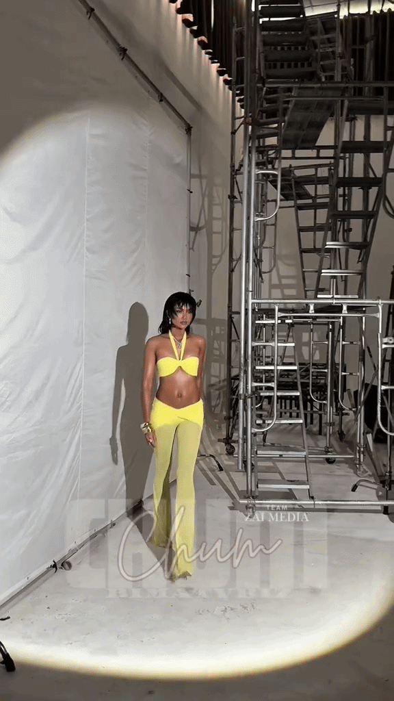 Những bước catwalk cực slay của Miss Universe Việt Nam 2018.