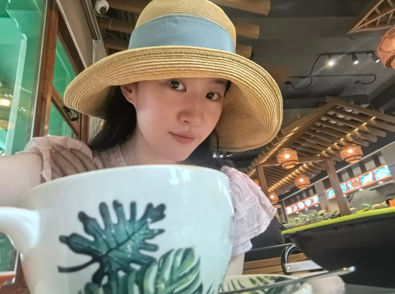 Mặt mộc không son phấn của Lưu Diệc Phi thu hút đến 200.000 lượt xem trên MXH hồi đầu năm nay. Ảnh: Weibo