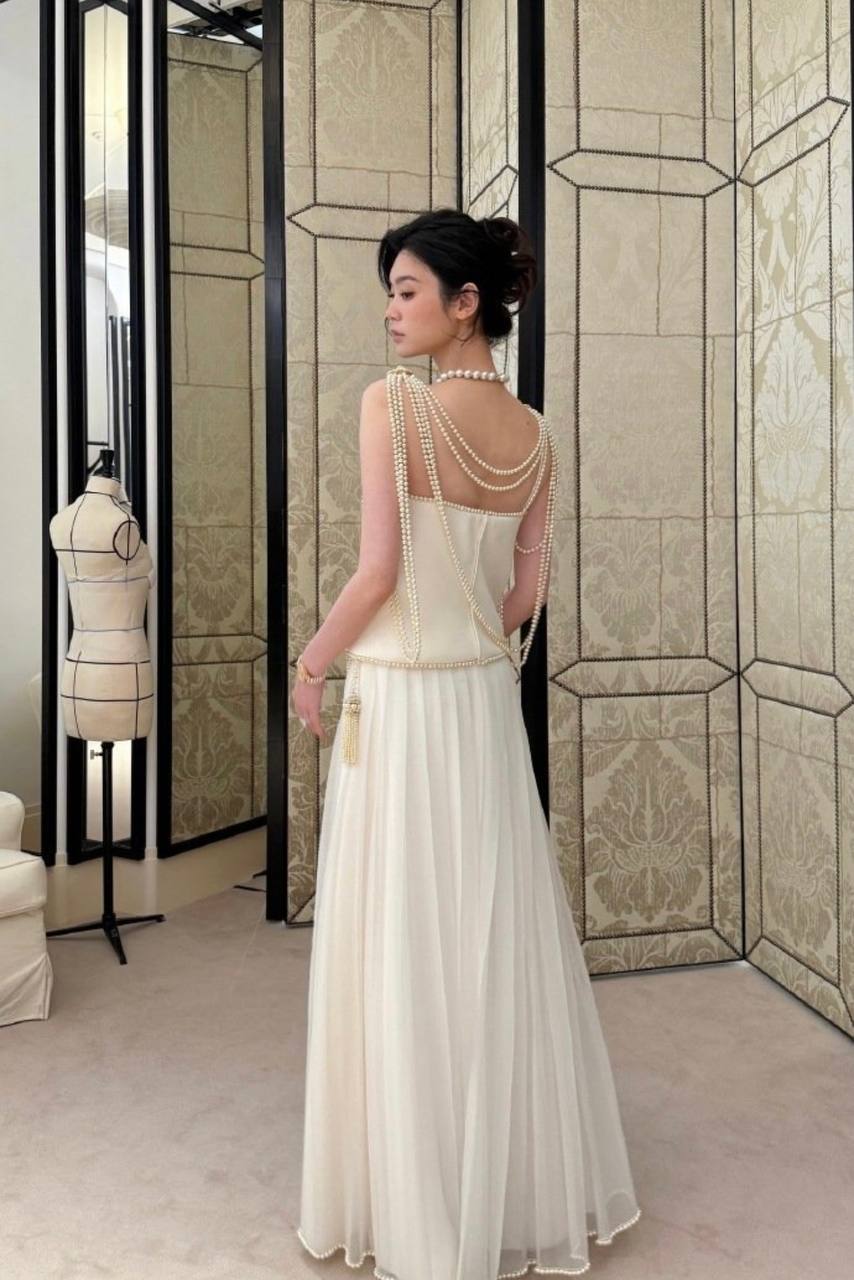 Đám cưới của nàng dâu gia tộc nghìn tỷ Hề Mộng Dao: 3 tạo hình đắt giá ngang cả một gia tài