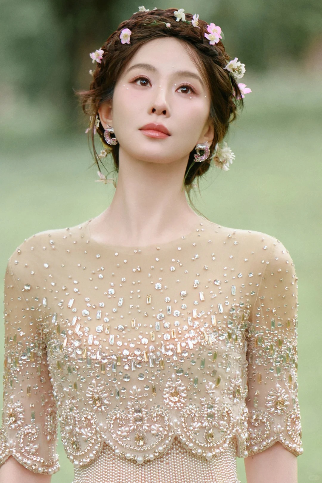 Bức ảnh bóc trần việc photoshop quá đà để có visual tiên tử của Lưu Thi Thi