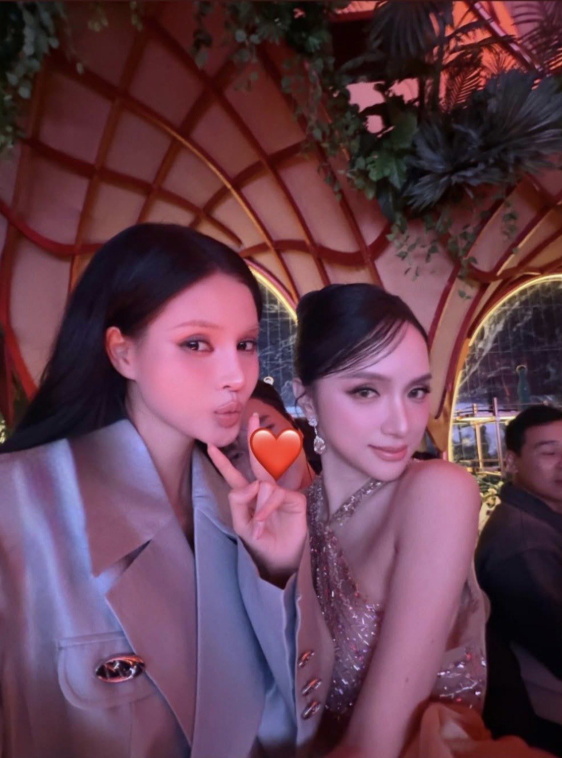 Hương Giang báo chuyện khó tin khi xuất viện: 