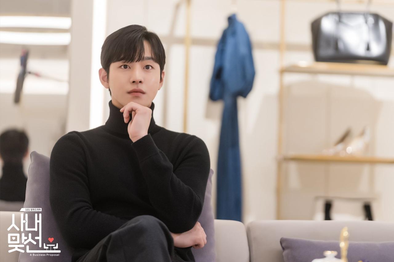 10 tổng tài đẹp nhất Hàn Quốc: Hyun Bin bét bảng, hạng 1 khí chất khuất phục vạn vật