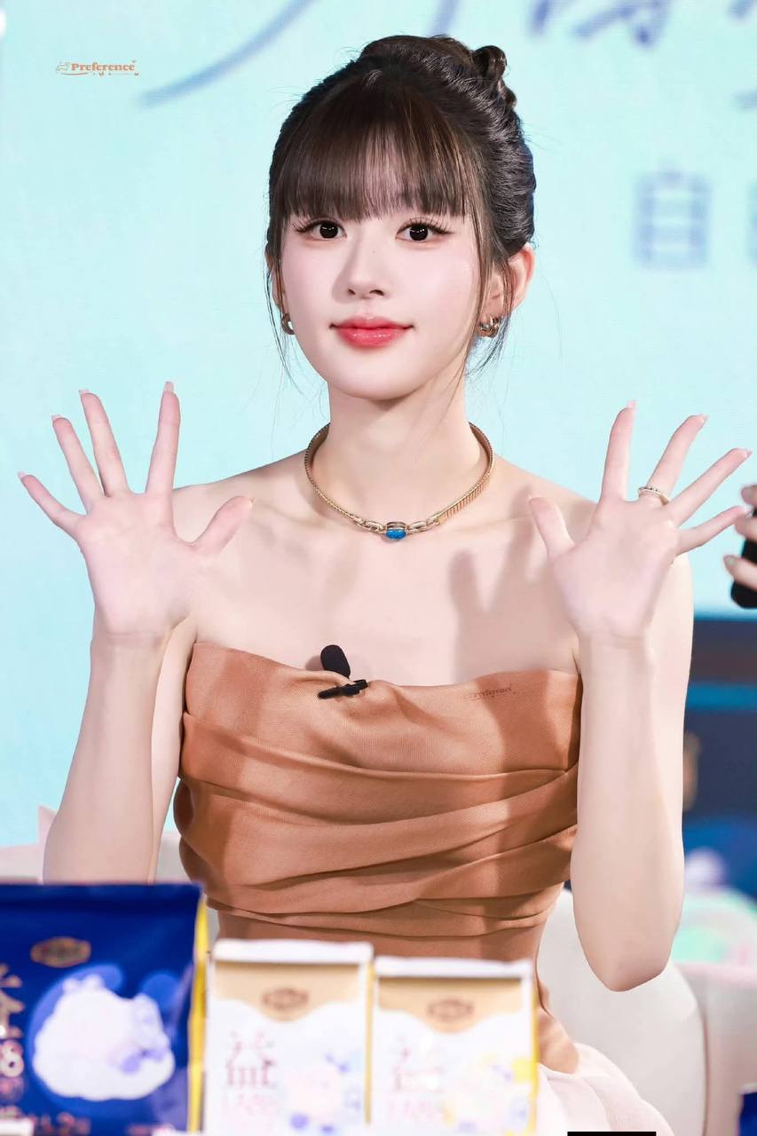 Triệu Lộ Tư thay đổi
