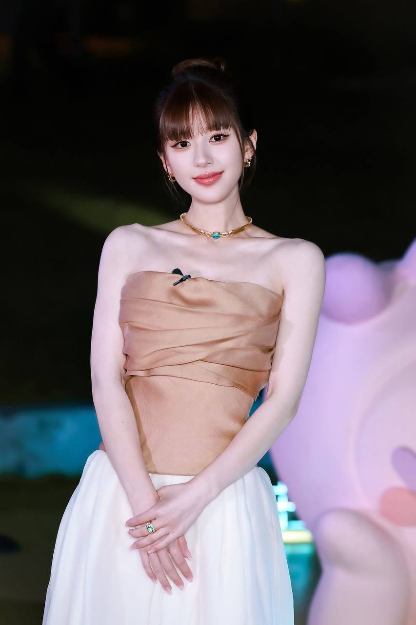 Triệu Lộ Tư thay đổi