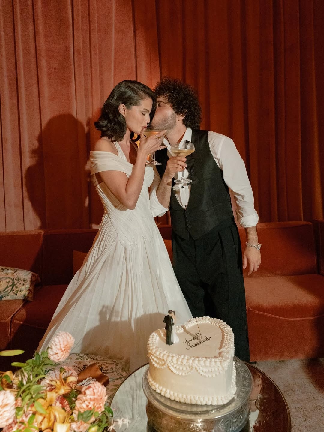 Selena Gomez đang có cuộc hôn nhân êm ấm bên Benny Blanco. Ảnh: Instagram.