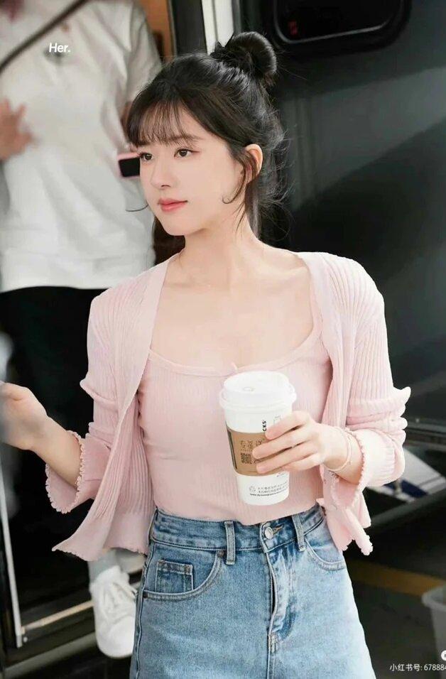 Triệu Lộ Tư thay đổi