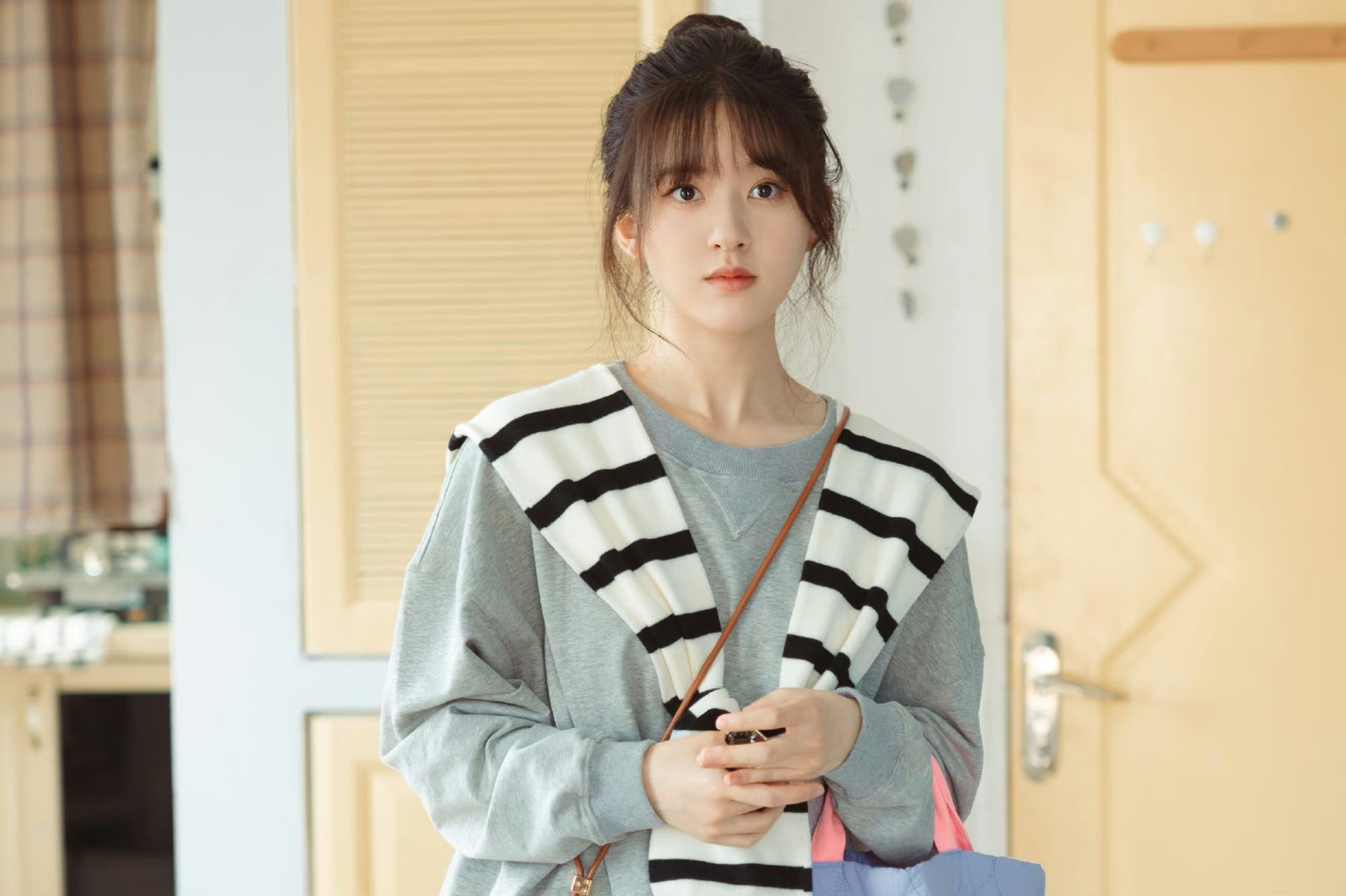 Vẻ đẹp trong veo, ngọt ngào của Triệu Lộ Tư trong Vụng Trộm Không Thể Giấu từng được đánh giá là thời kỳ nhan sắc đỉnh cao. (Ảnh: Instagram)