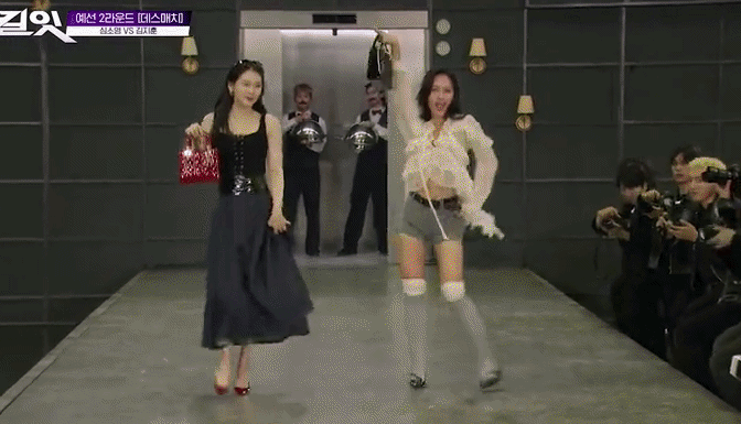 Nhan sắc và thần thái tự tin của Ji Hoon khi tham gia show. (Nguồn: Tving)