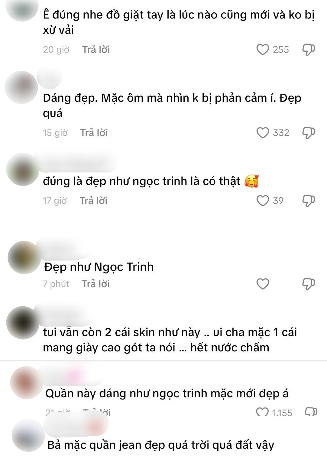 Netizen đồng loạt khen chiếc quần jeans 10 năm tuổi của Ngọc Trinh. (Nguồn: TikTok)