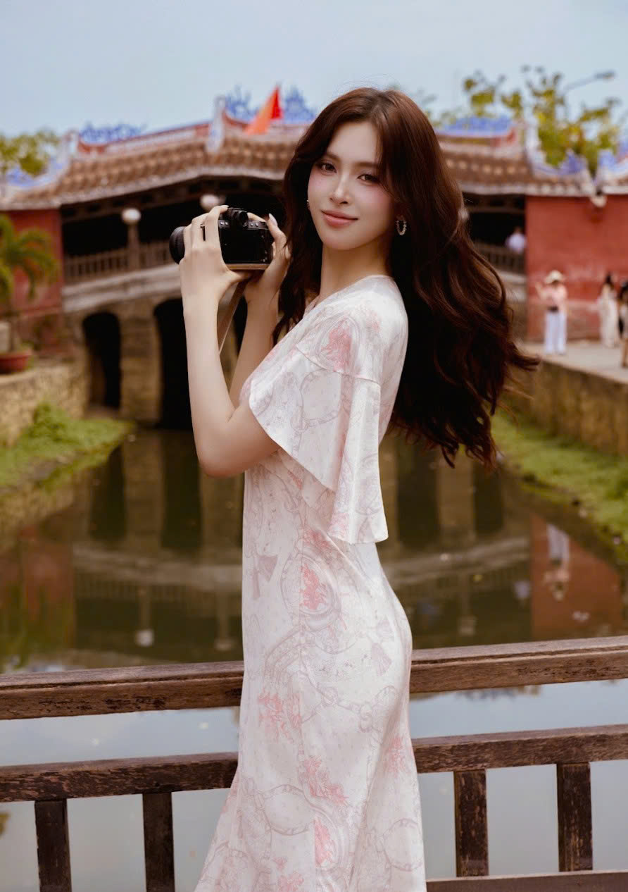 Visual của Hoa hậu Tiểu Vy vẫn được nhận xét là khó có ai có thể vượt qua. Ảnh: FBNV