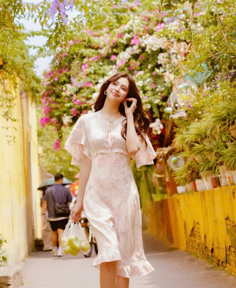 Mỹ nhân sở hữu gương mặt đẹp nhất Việt Nam sau gần 1 thập kỷ đăng quang: Visual không có đối thủ, sự nghiệp sang trang mới