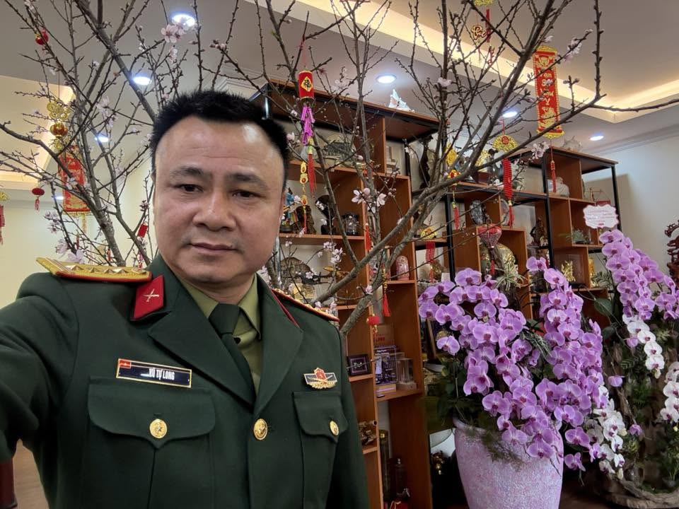 Căn hộ ấm cúng, sang trọng của NSND Tự Long