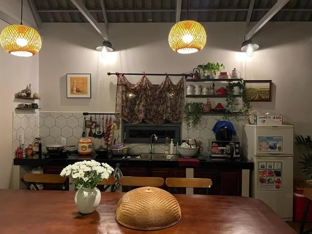 Khu vực bếp nấu ấm cúng, đầy đủ tiện nghi