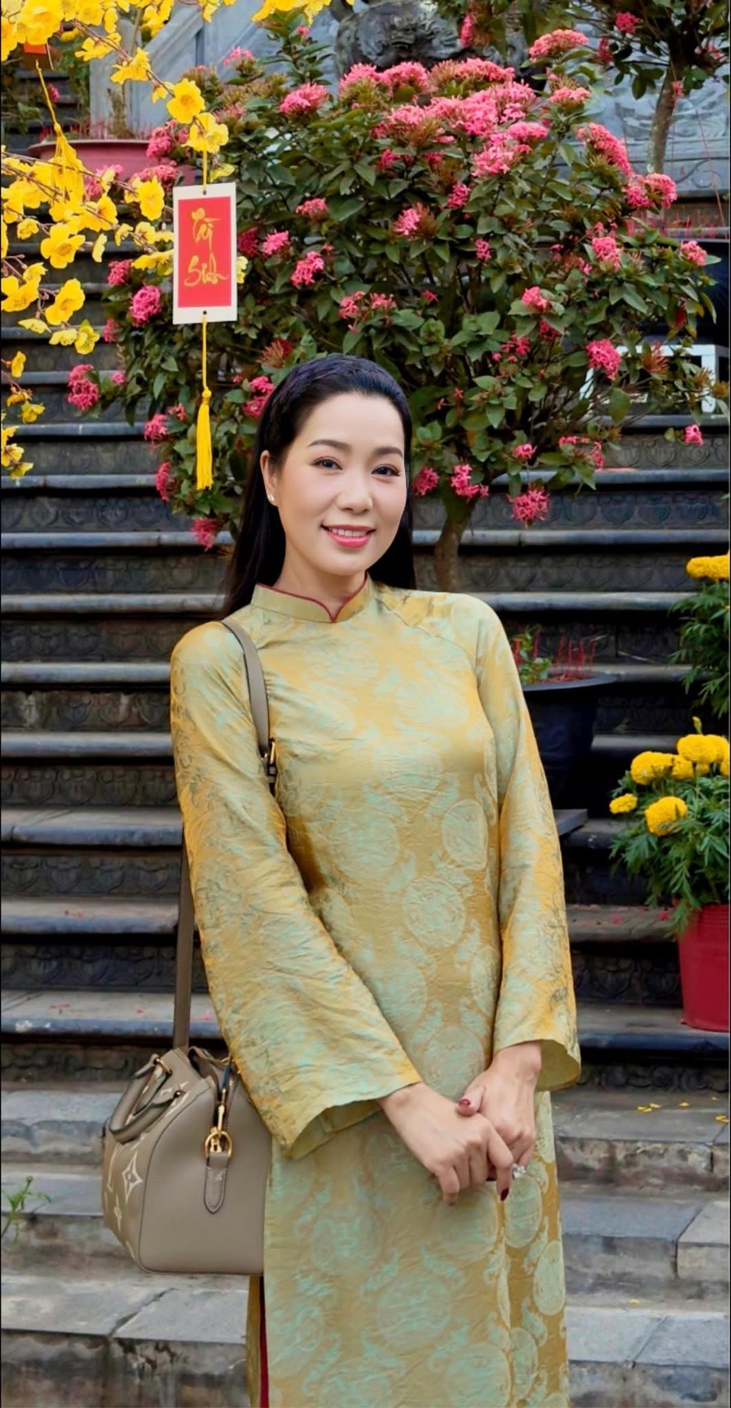 Nghệ sĩ từng gặp sự cố nguy hiểm bị trúng đạn khi đang ghi hình một bộ phim. Ảnh: FBNV