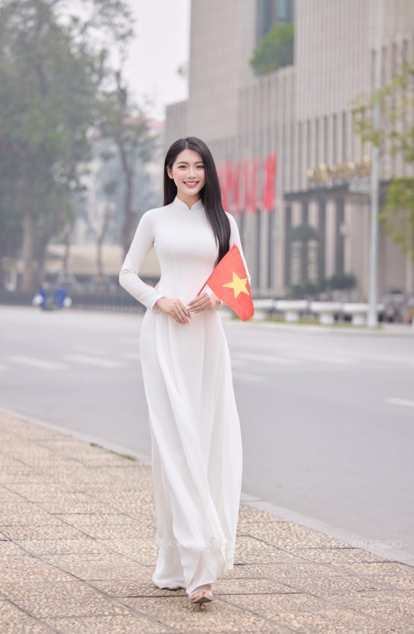 Gái xinh 2k2 để mặt mộc được ví như Ha Ji Won Việt Nam
