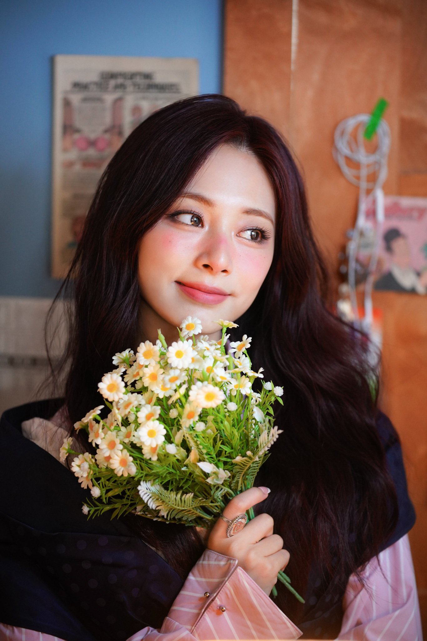 Tzuyu là cây hút fan hàng đầu của TWICE