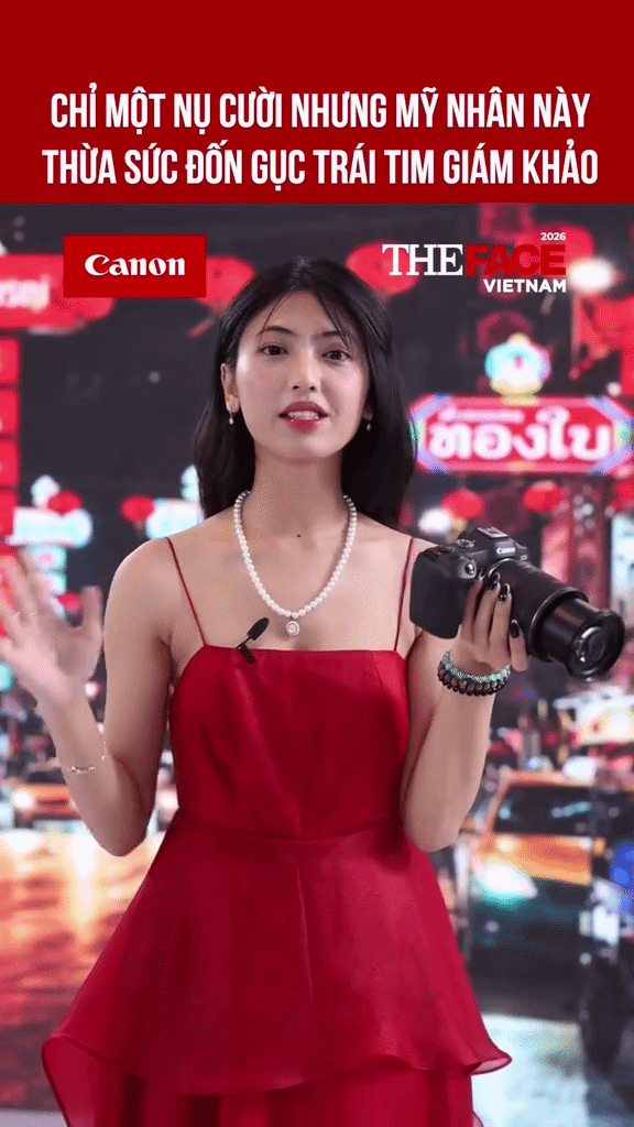 Phần giới thiệu về sản phẩm của Phương Linh cũng chưa được mượt mà (Ảnh cắt từ clip)