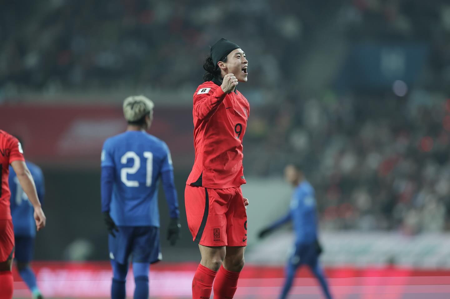 Nhìn mỹ nam này ai nghĩ là chân sút châu Á đổi đời nhờ World Cup: Phong thái nghệ sĩ,