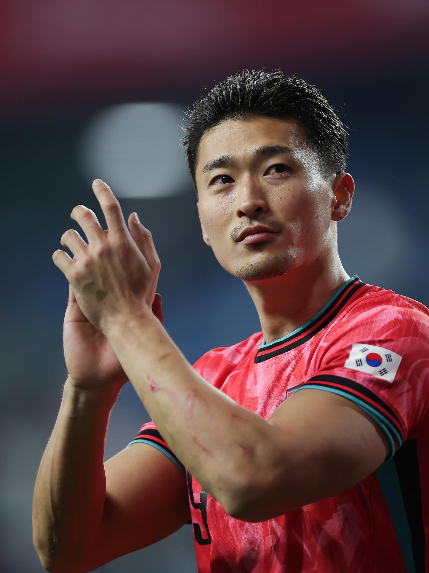 Nhìn mỹ nam này ai nghĩ là chân sút châu Á đổi đời nhờ World Cup: Phong thái nghệ sĩ,