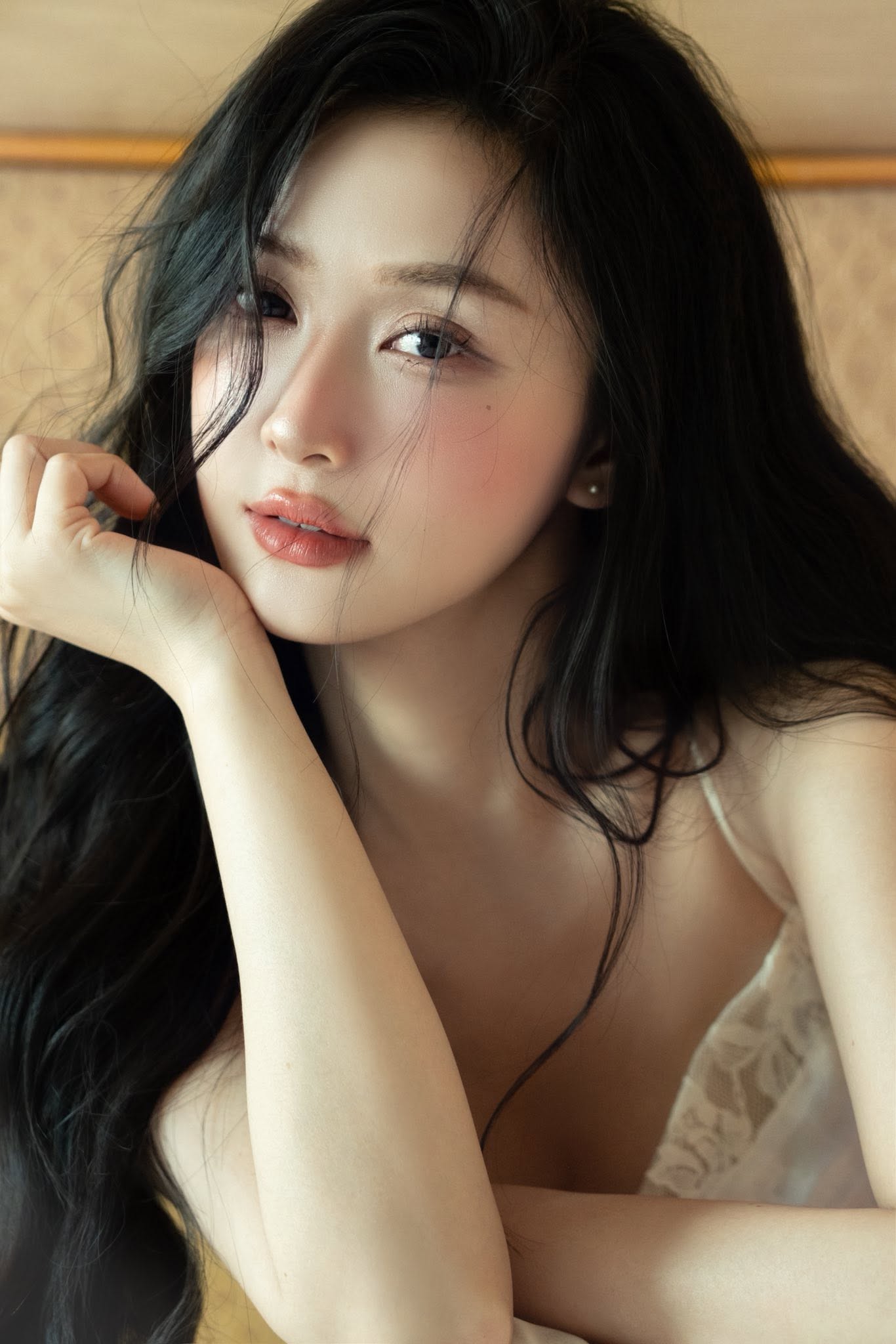 Chưa thấy ai như mỹ nhân này, 1 thập kỷ vẫn được tung hô vì đẹp, ở Việt Nam không ai dám đứng cạnh