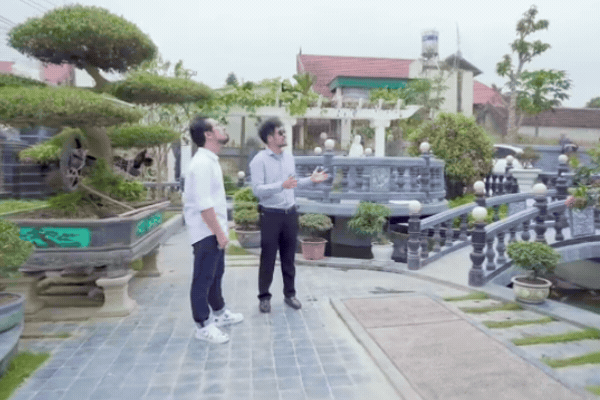 Dụi mắt nhiều lần trước lâu đài nguy nga của đại gia Thanh Hóa: Biến câu chuyện cổ tích thành hiện thực