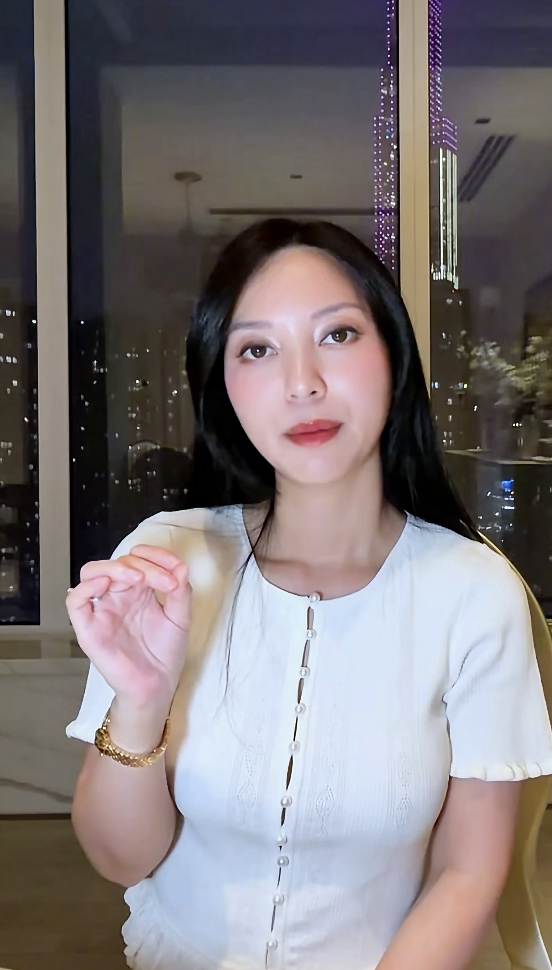 Hannah Olala có động thái lên tiếng liên tục về sản phẩm đang vướng nhiều ý kiến trái chiều thuộc thương hiệu của mình