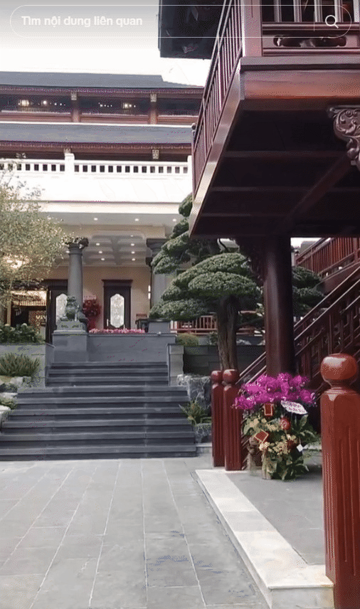 Biệt phủ rộng như công viên của trưởng thôn trẻ nhất Việt Nam: Phải đi xe điện mới tham quan hết, riêng cây cảnh giá hàng chục tỷ