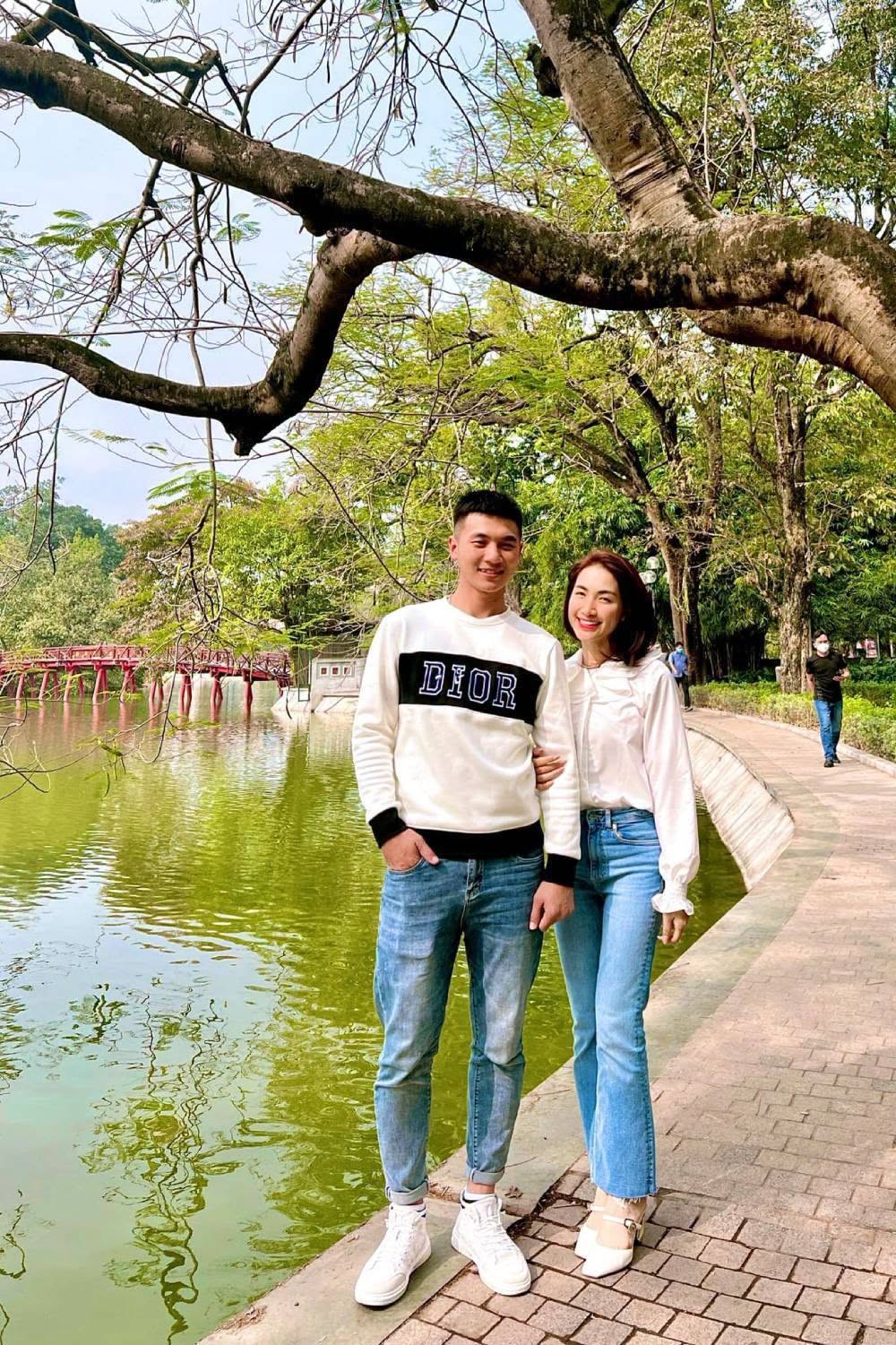 Hoà Minzy và Thượng uý Lê Văn Thắng trở nên thân thiết sau chương trình Sao Nhập Ngũ
