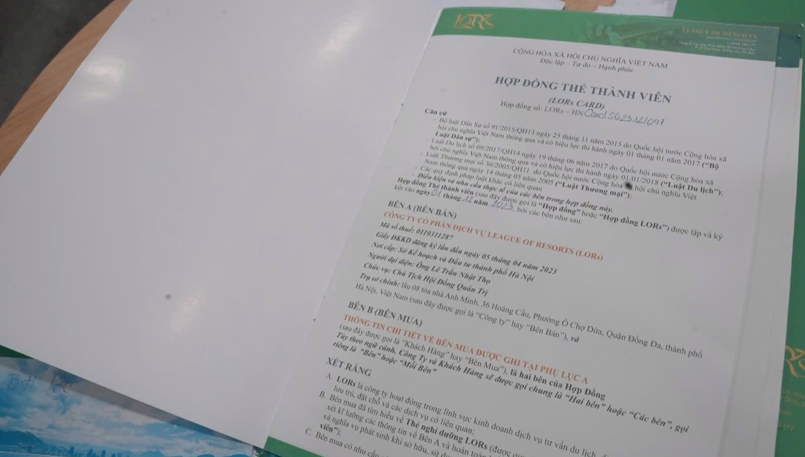 Cận cảnh các bản hợp đồng mua bán kỳ nghỉ