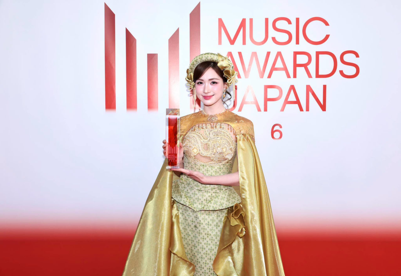 Hòa Minzy với Bắc Bling vừa được vinh danh tại Music Awards Japan 2026 ở hạng mục Special Award: Vietnamese Popular Music