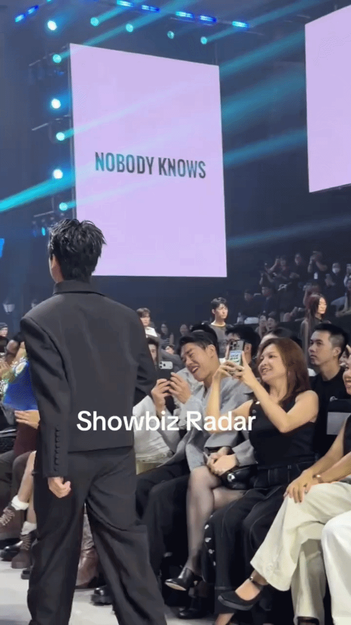 Tương tác của cặp sao Vì Mẹ Anh Phán Chia Tay là một trong những yếu tố gây chú ý của show diễn (Ảnh: TikTok).