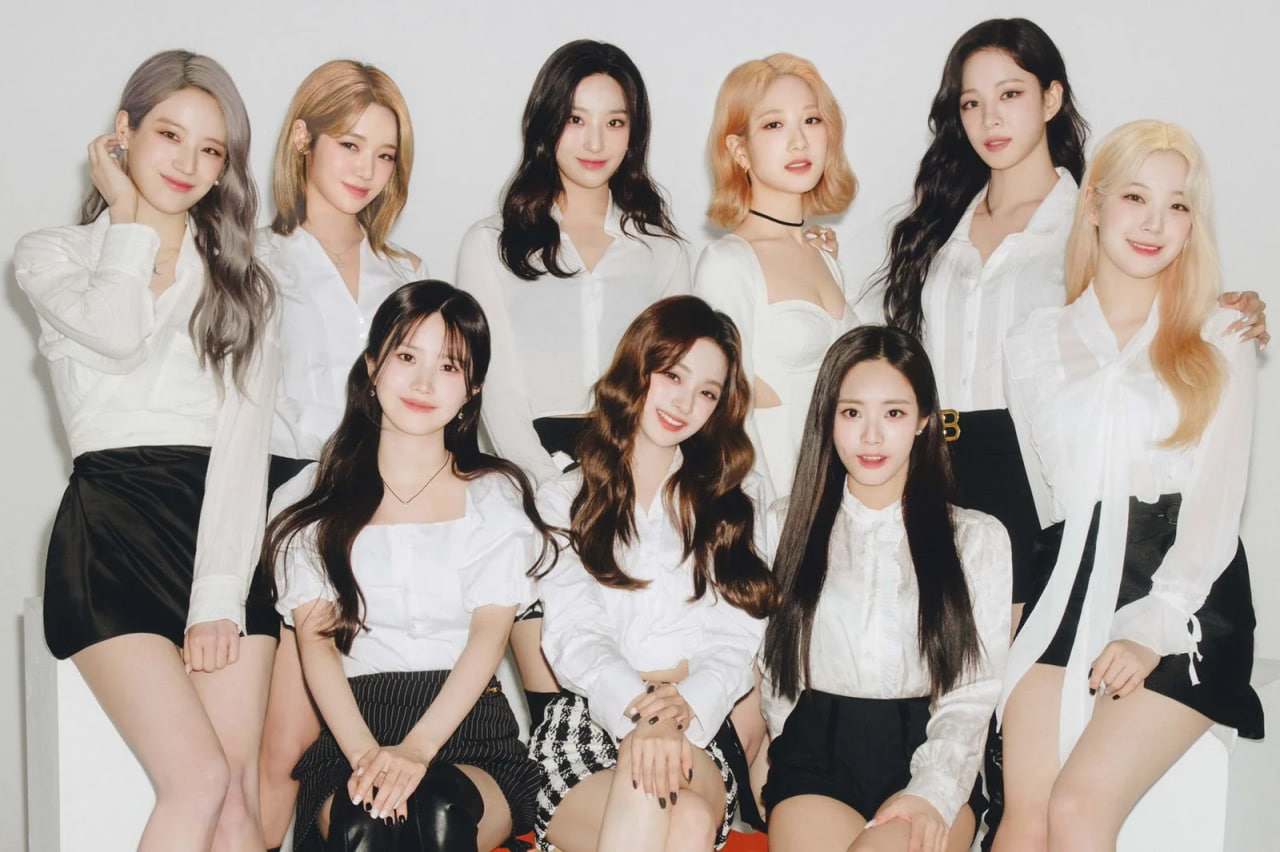 fromis_9 được thành lập thông qua chương trình sống còn Idol School vào năm 2018 với đội hình 9 thành viên