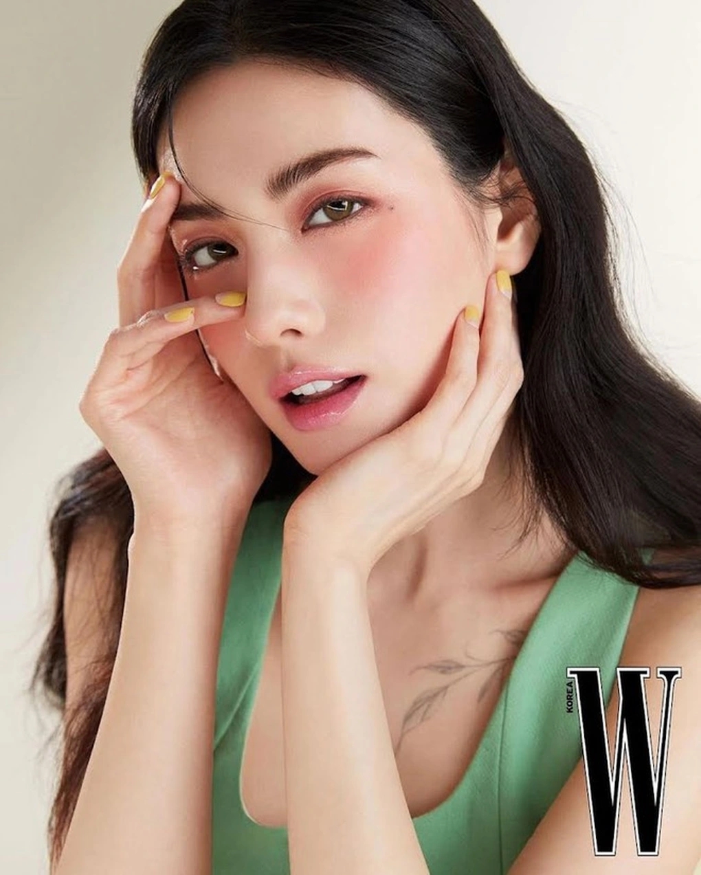 Nana là một trong những mỹ nhân nổi bật của màn ảnh Hàn hiện tại.