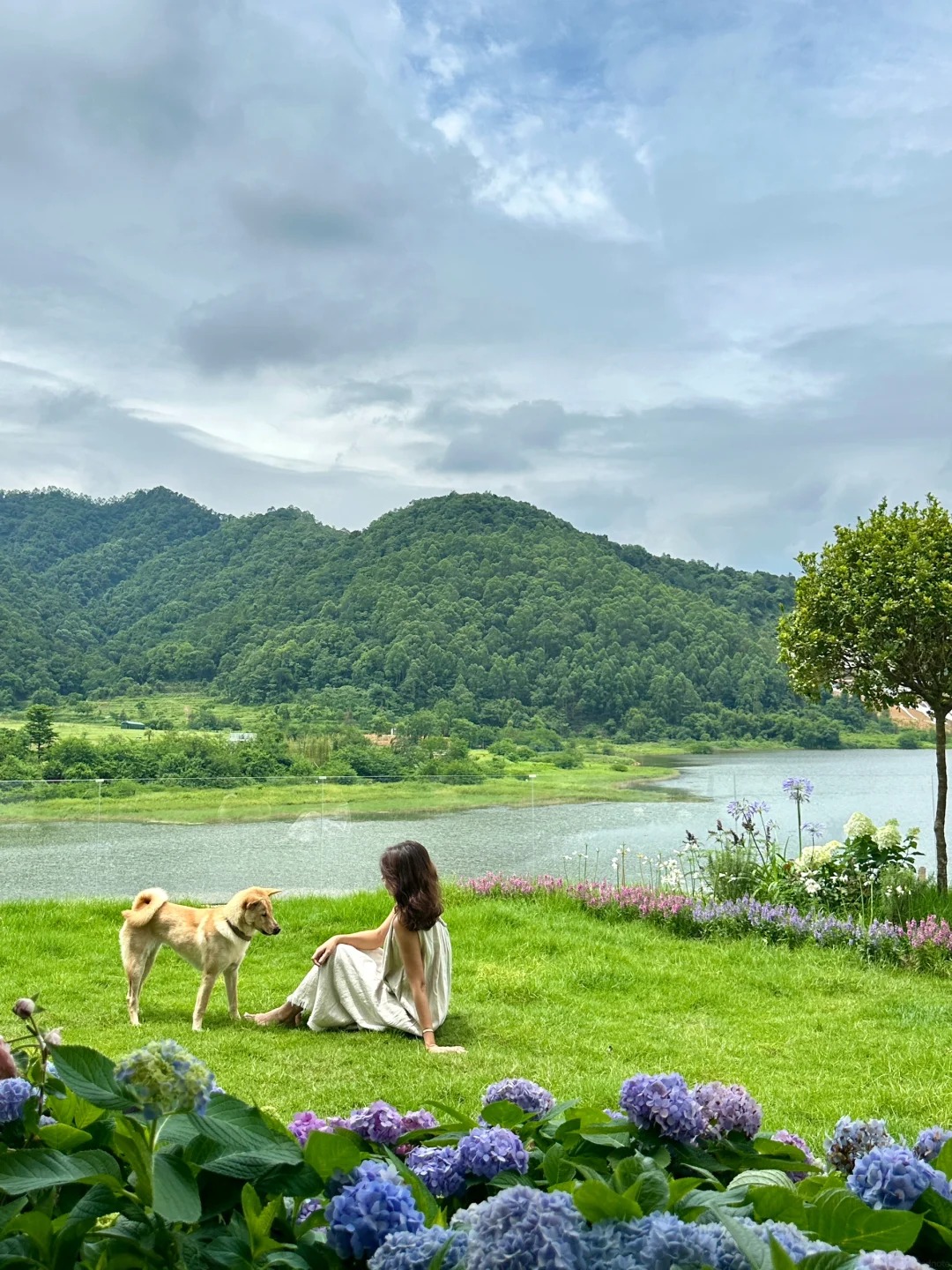 Căn biệt thự 850m² bên hồ, tiện nghi như resort khép kín của người phụ nữ không đi làm, không kết hôn