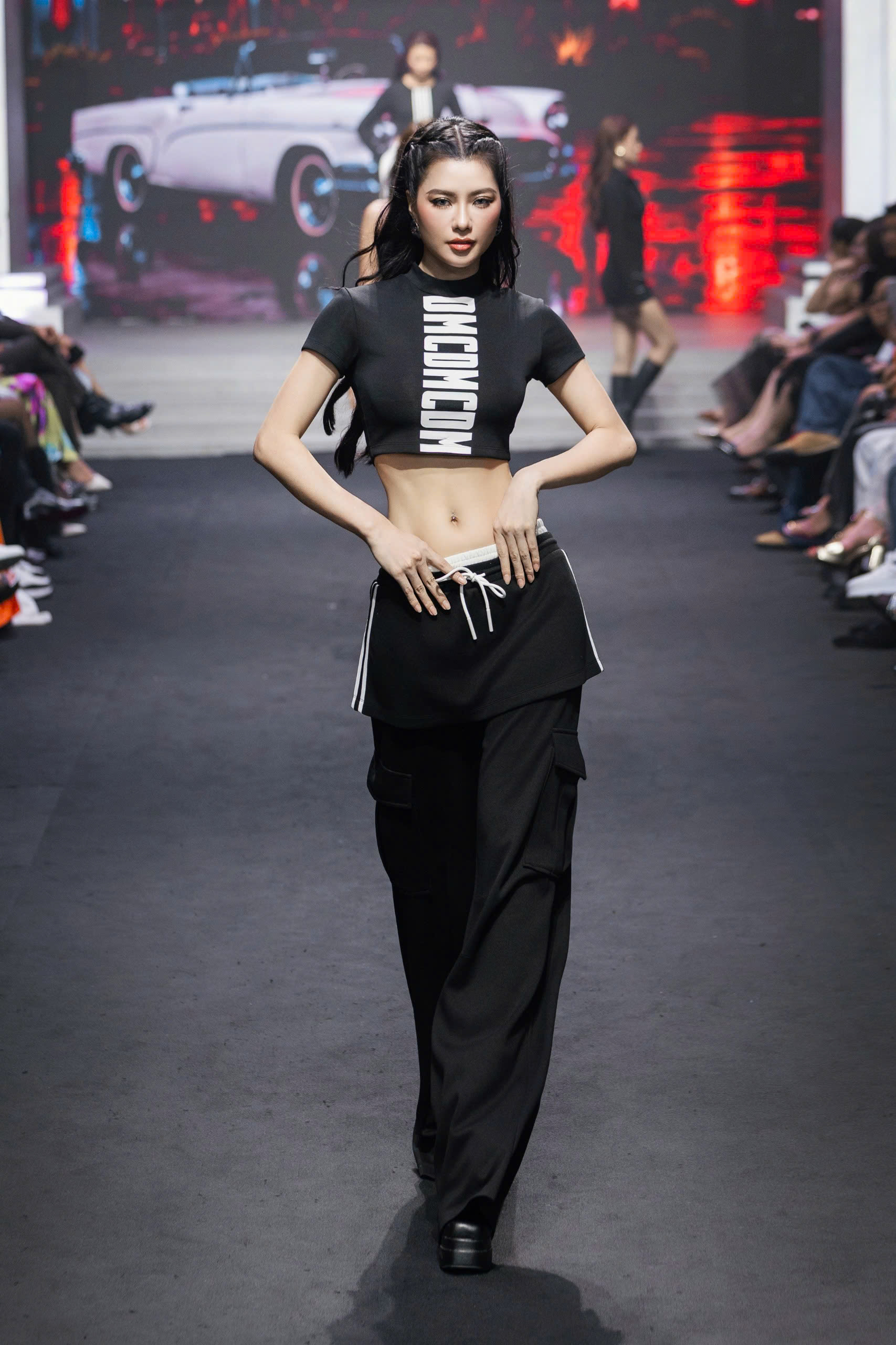Khung hình gấp 3 visual hiếm thấy trong showbiz: Thanh Thuỷ, Tiểu Vy, Kỳ Duyên xứng danh Hoa hậu chánh cung, nhìn sao cũng đẹp