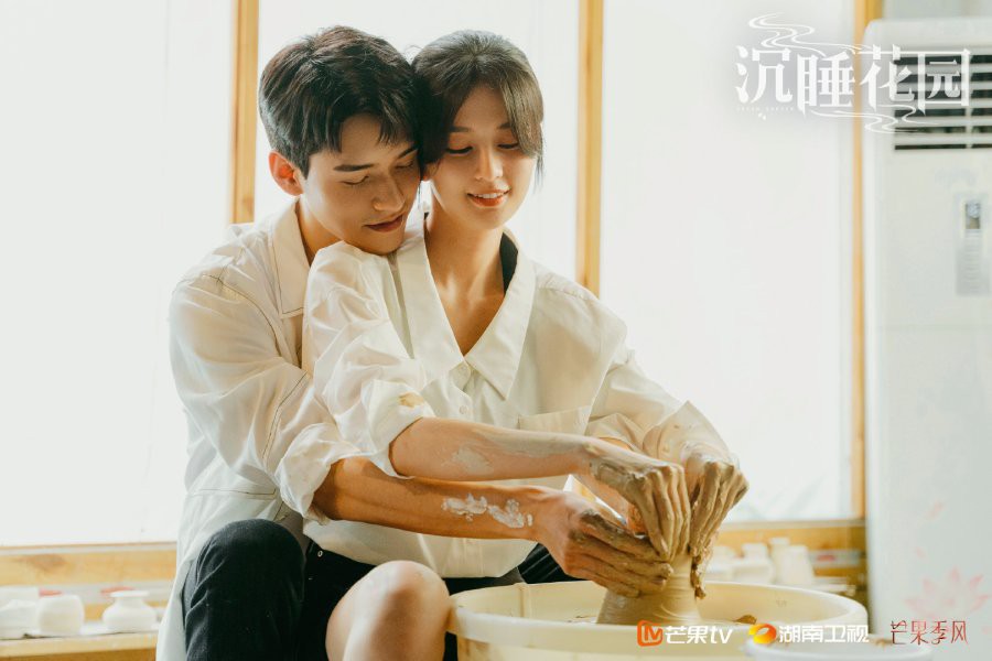 Không ai nhận ra mỹ nhân 9X giàu nhất showbiz sau khi giải nghệ cưới thiếu gia tập đoàn nghìn tỷ
