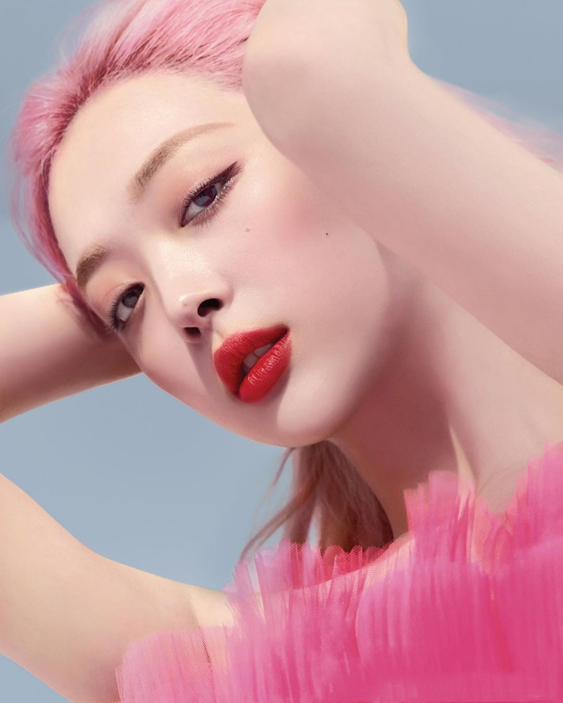 Sulli được chọn là một trong những gương mặt khó thay thế của SM