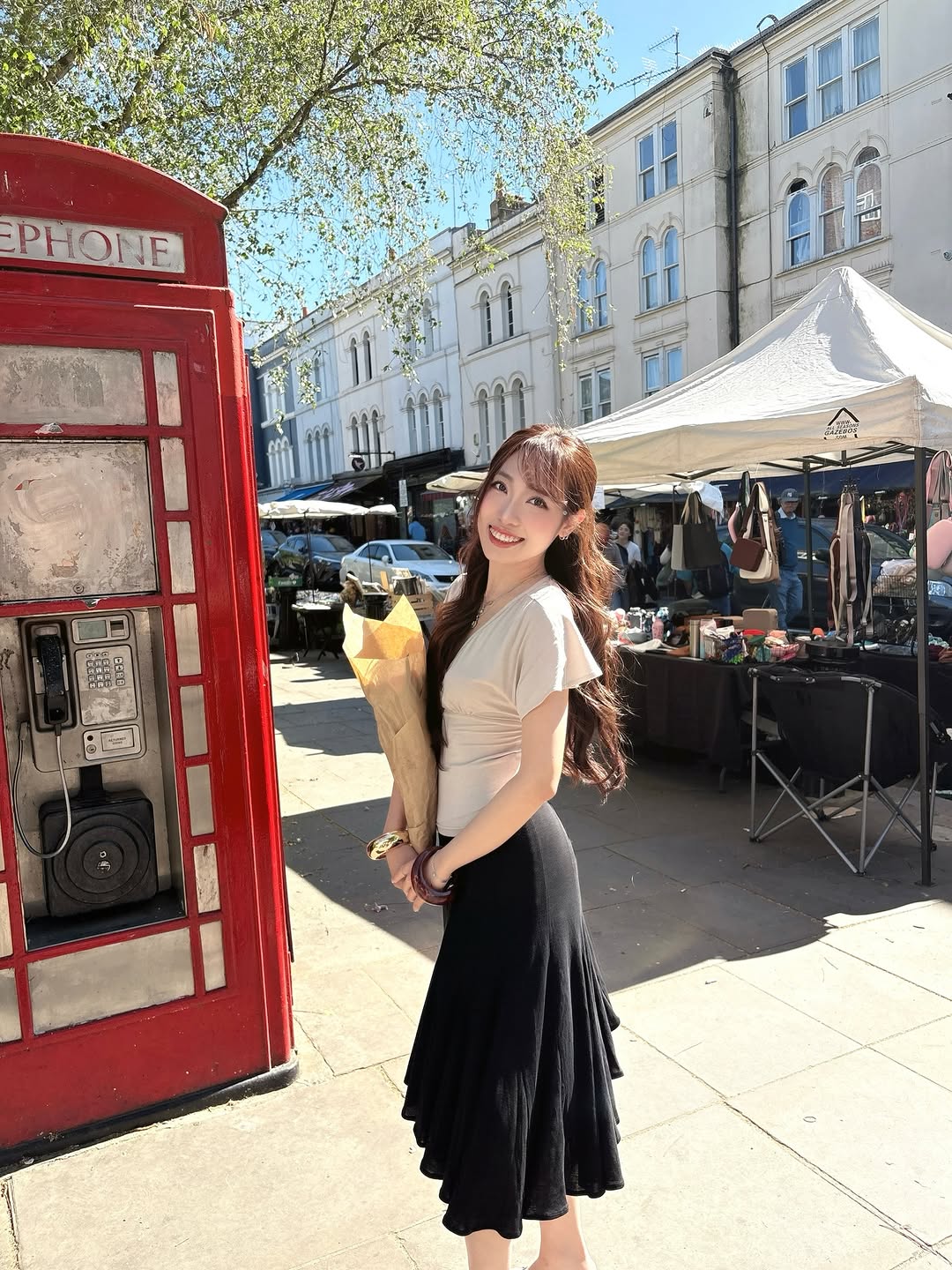  Cô gái Việt ở London liên tục được người qua đường khen xinh, ăn mặc đẹp: Flex cả đời cũng xứng đáng! 