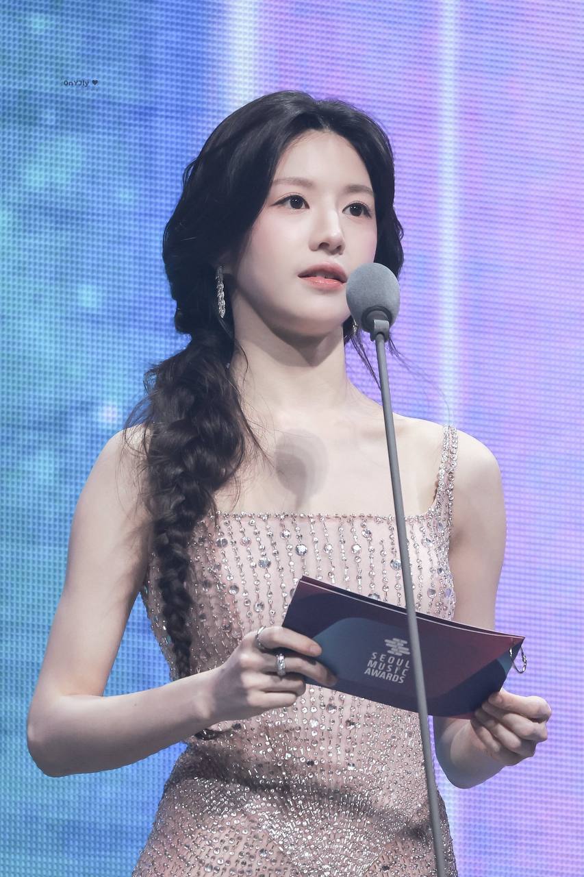 Ai mà ngờ Go Youn Jung lại cơ bắp cỡ này!