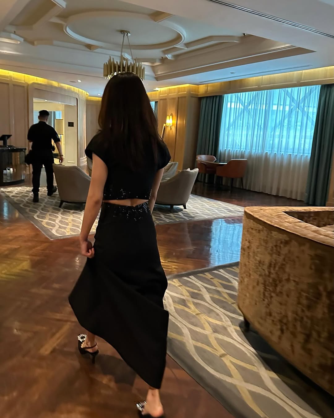 Mỹ nhân showbiz U50 chưa lấy chồng: Sắc vóc khiến gái trẻ cũng phải chào thua, style đơn giản mà sang hết nấc