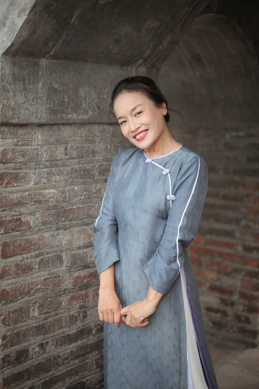 Nữ nghệ sĩ Việt sở hữu khu vườn rộng 4000m² ven sông Hồng, U60 tận hưởng cuộc sống điền viên chill không thể tả