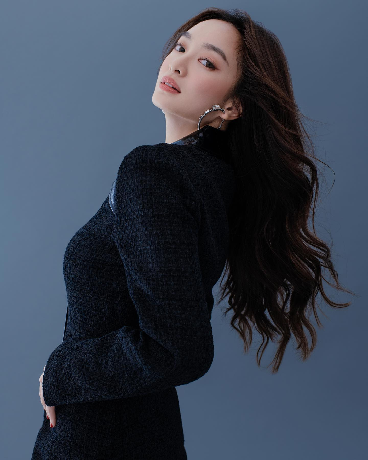 Cô gái cao 1m55, mặc áo dài chụp ảnh cùng Ji Chang Wook vừa được đề cử mỹ nhân đẹp nhất thế giới