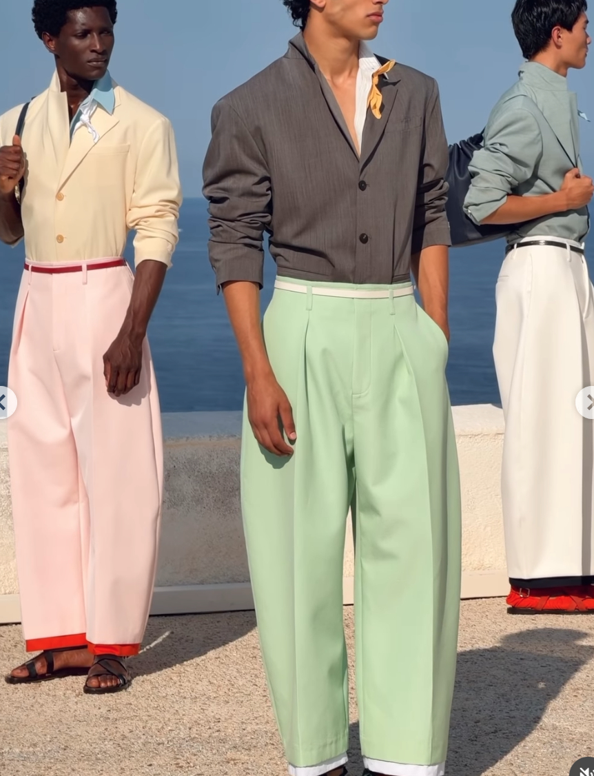 Show diễn đang gây sốt vì đường runway dài 