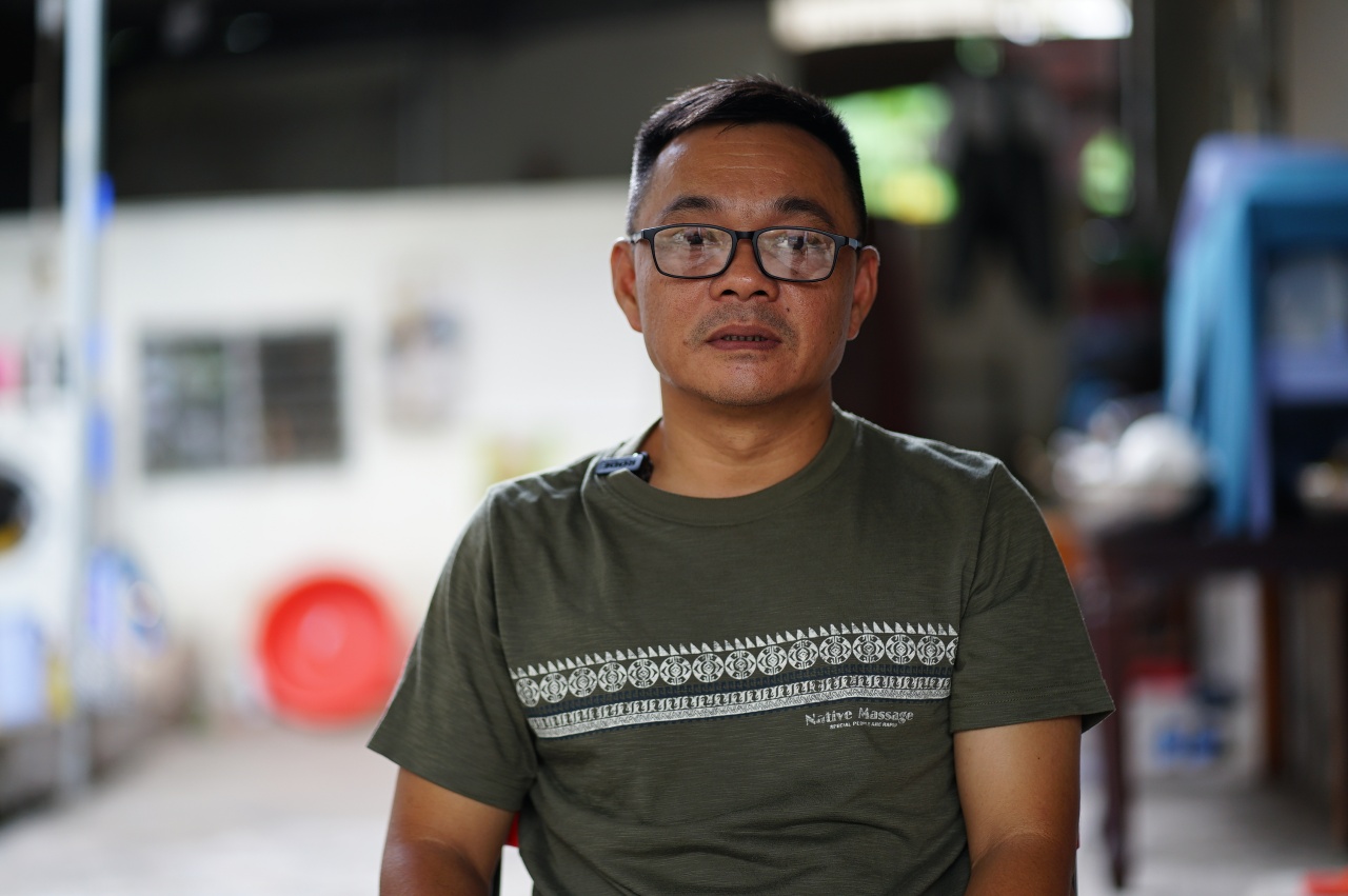 Anh Lê Ngọc Điều (phường An Khánh) cho biết do phía chủ đầu tư dự án khi xây dựng không chừa lại lối đi nên người dân đã bị bít lối vào nhà