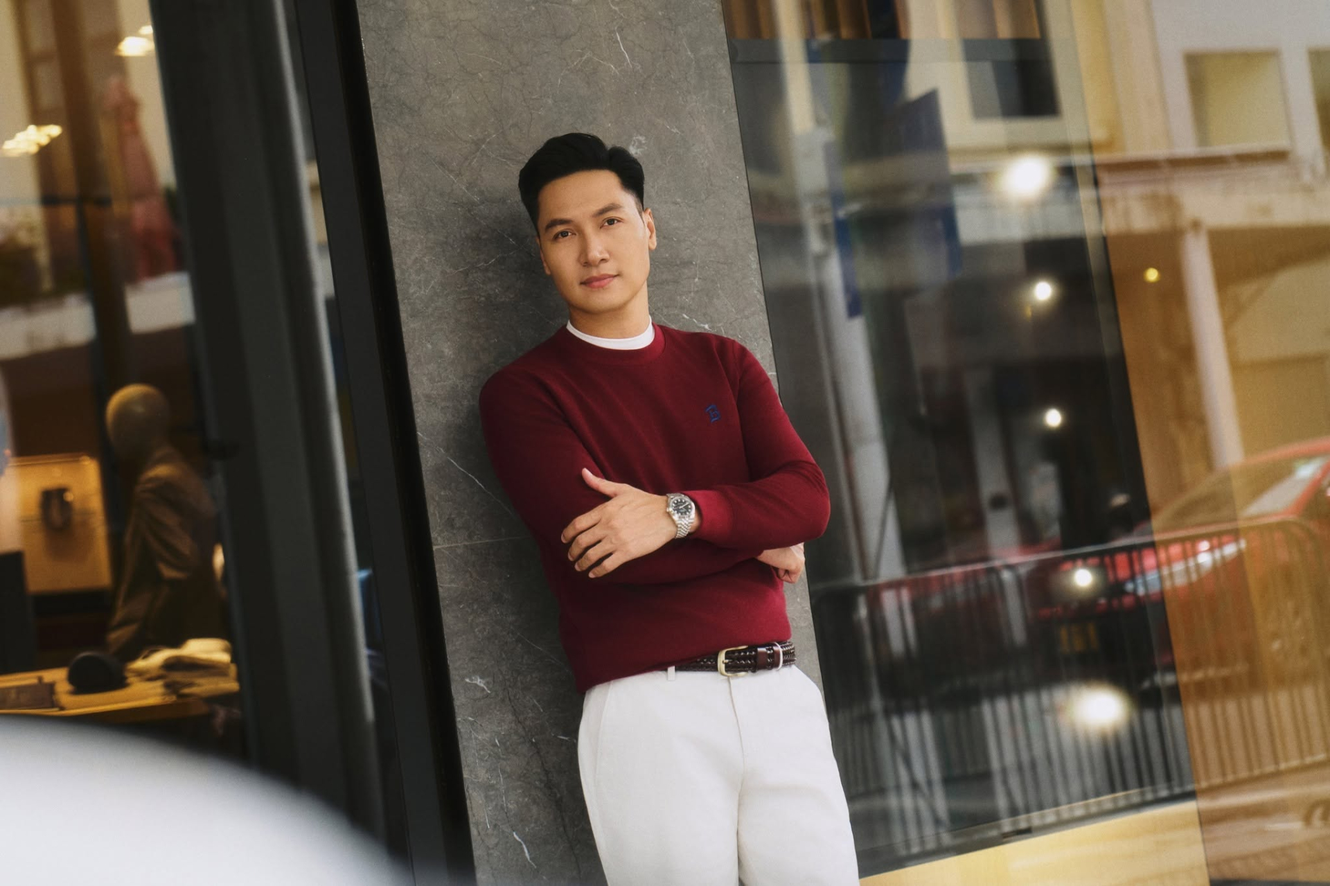 Nam thần hot nhất VTV dọn về tổ ấm mới hàng chục tỷ: Biệt thự 5 tầng 3 mặt tiền, sang trọng như khách sạn 5 sao