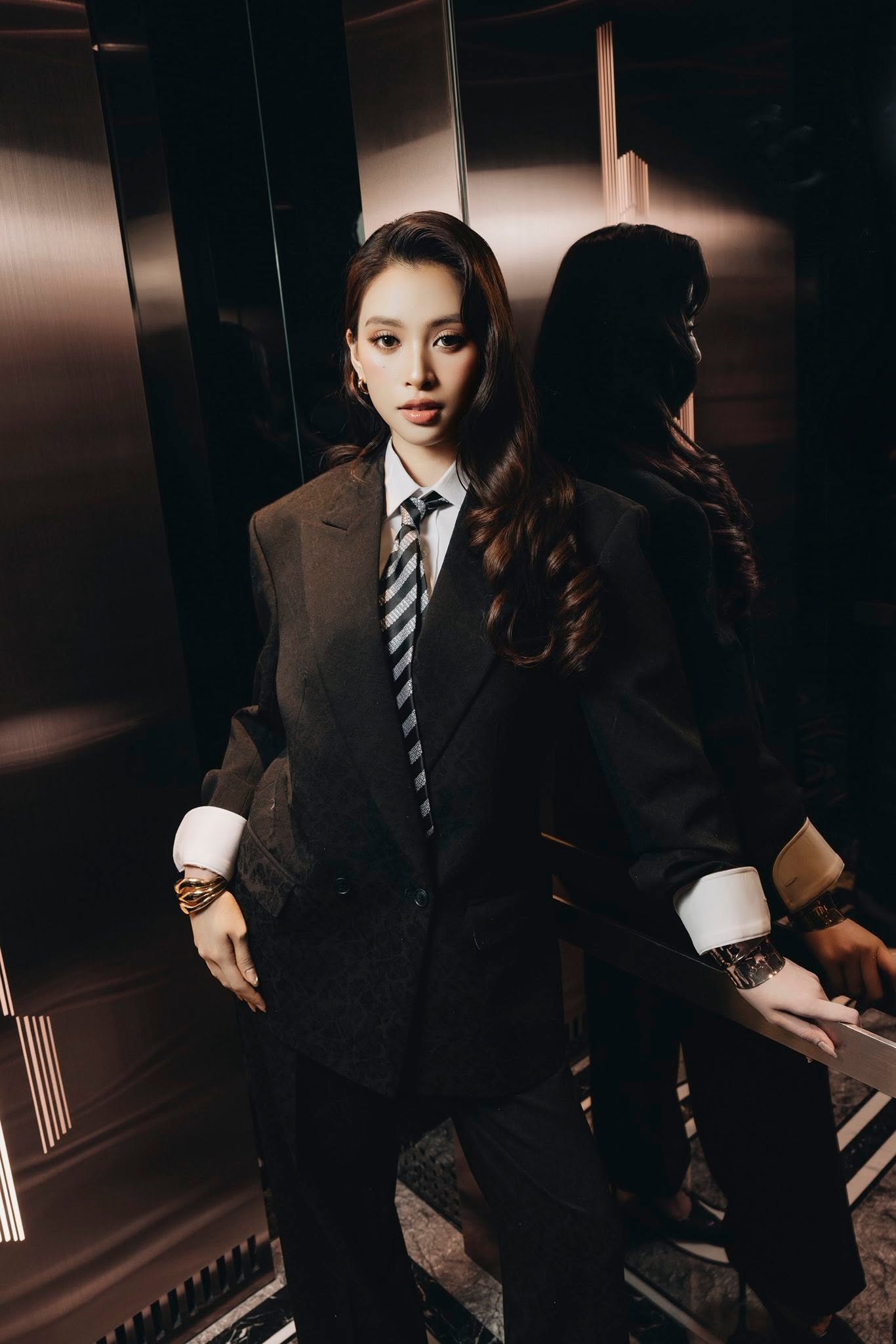 Mỹ nhân Vbiz có gương mặt tỷ lệ vàng style nào cũng cân đẹp, chưa lần nào đi thảm đỏ gây thất vọng