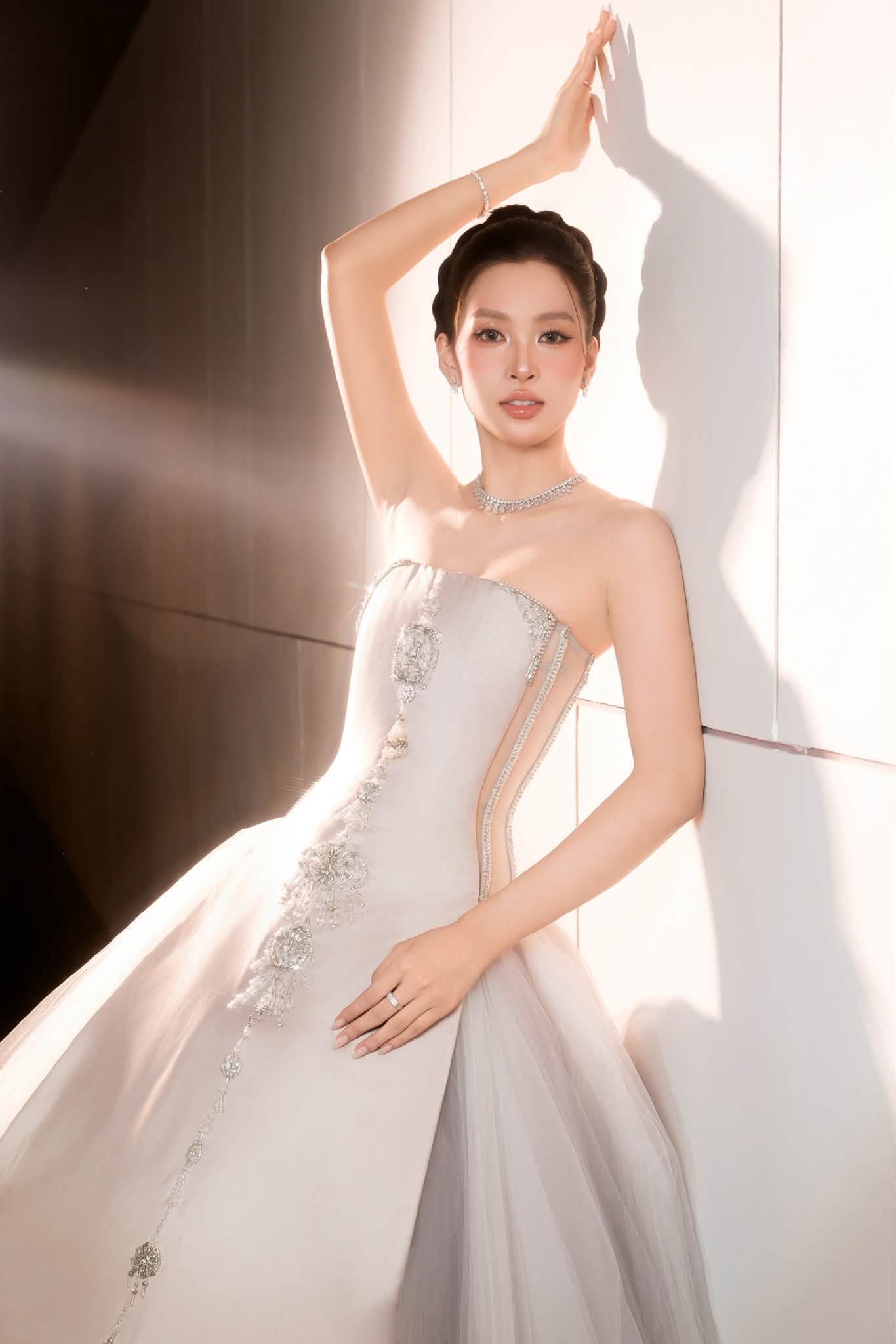   Cô góp mặt trong các dự án điện ảnh đình đám như Mai, Bộ Tứ Báo Thủ, Ốc Mượn Hồn... Nguồn: FBNV  